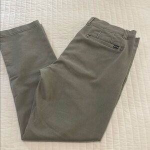 Union Men’s Gray Chino Pants with Flat Front Design Men’s size 33x32